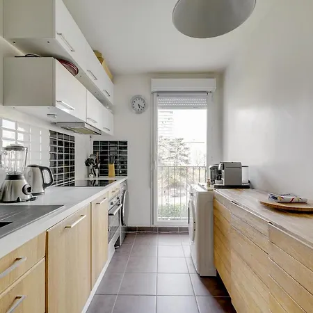 Chic Apart With Terrace And Parking