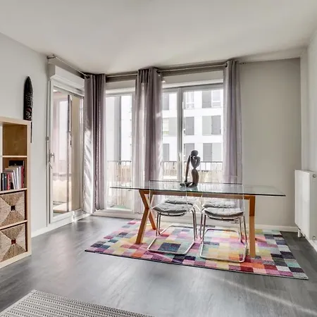 Chic Apart With Terrace And Parking *