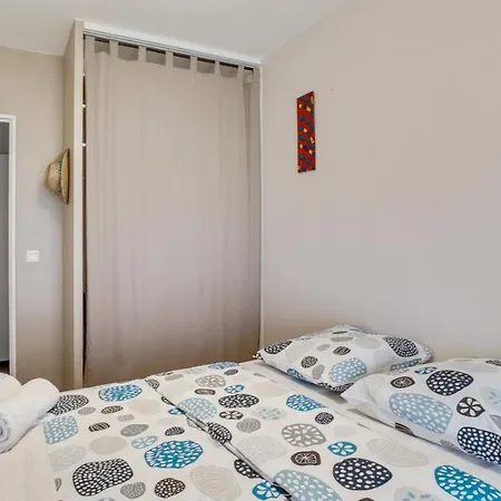 Apartmán Chic Apart With Terrace And Parking